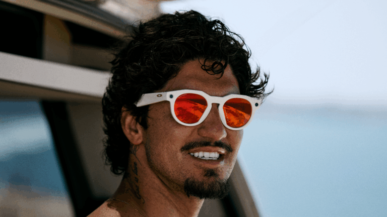 Oakley-Meta-HSTN---Gabriel-Medina-crop-1